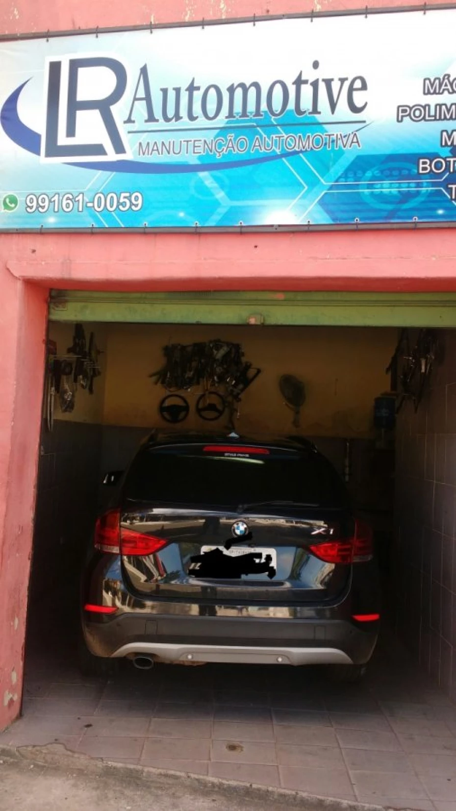 Foto 19: Instala??o de c?mera de r? — LR Automotive