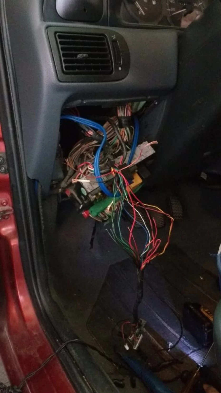 Foto 15: Instala??o de alarme — LR Automotive