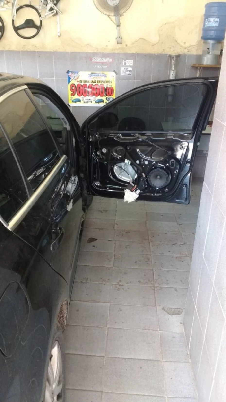 Foto 1:  — LR Automotive